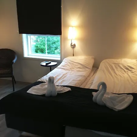 فندق مبيت وإفطار Torget Hotell 3*
