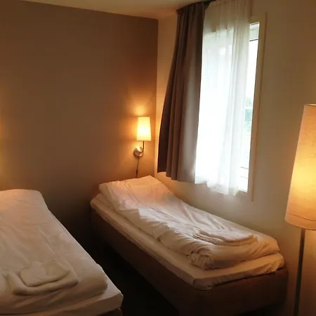 فندق مبيت وإفطار Torget Hotell 3*