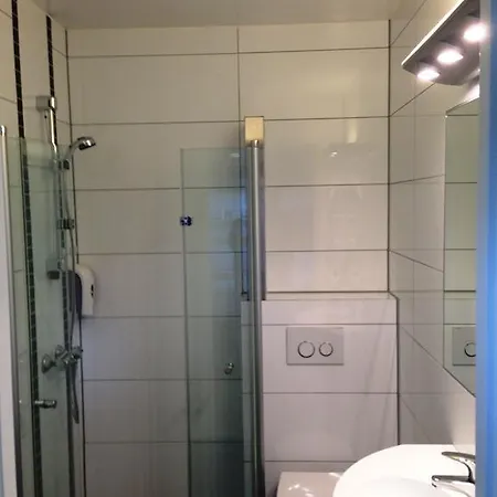 فندق مبيت وإفطار Torget Hotell