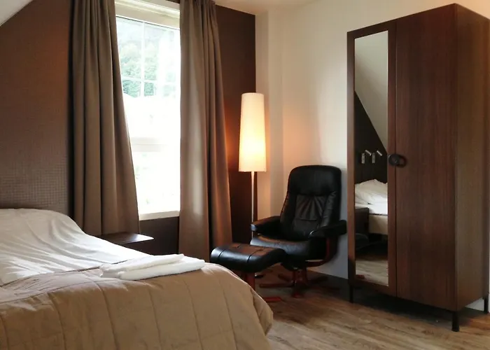 Oda ve Kahvaltı Torget Hotell Maloy