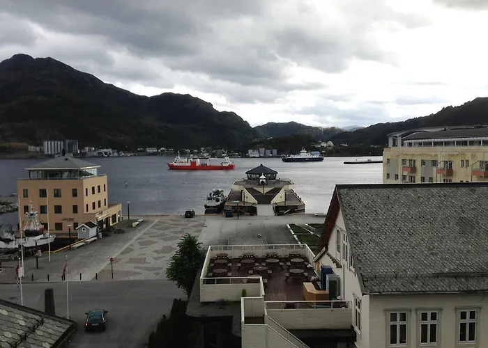 Oda ve Kahvaltı Torget Hotell Maloy